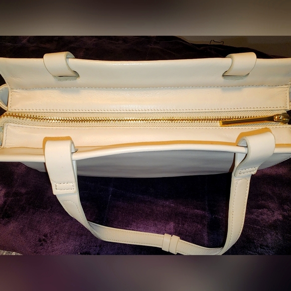 Halston Heritage Tote - Picture 12 of 17